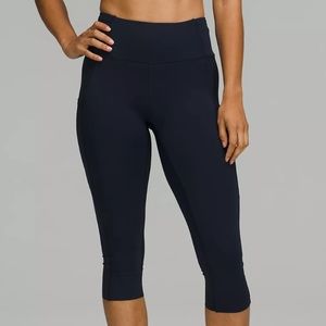 Fast and Free 19 inch crop True Navy 8